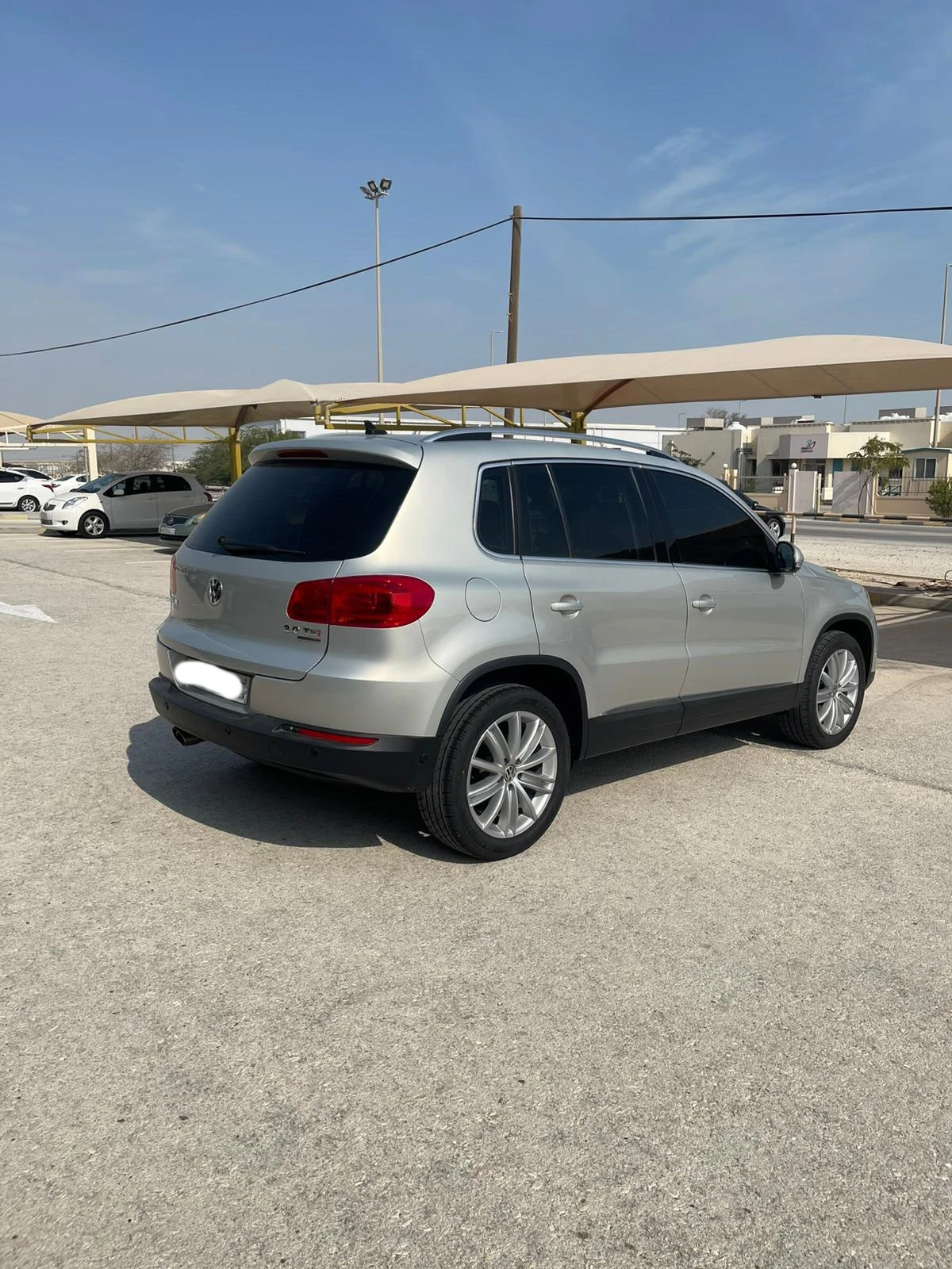 Volkswagen Tiguan 2014 (Gold)