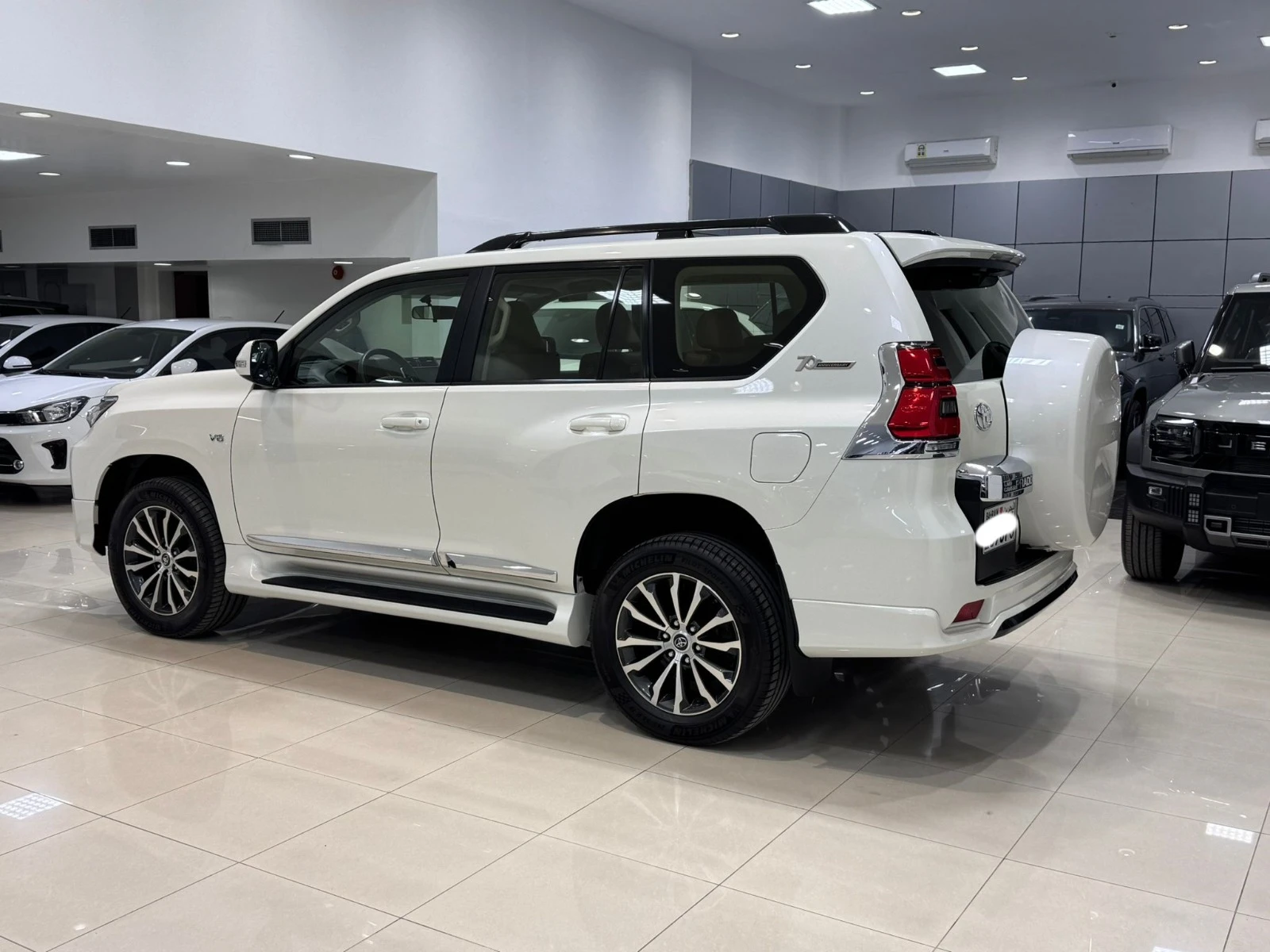 Toyota Prado TX-L 2022 (White)