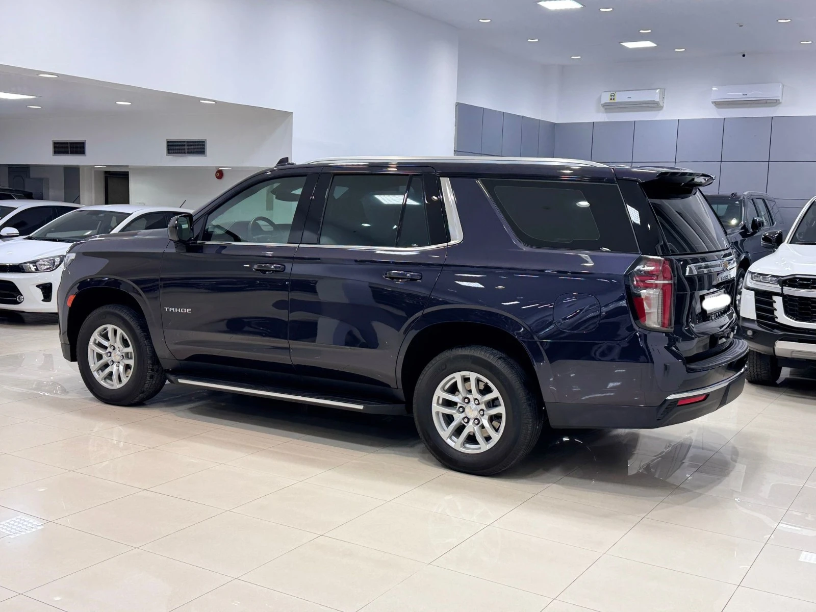 Chevrolet Tahoe 2024 (Grey)