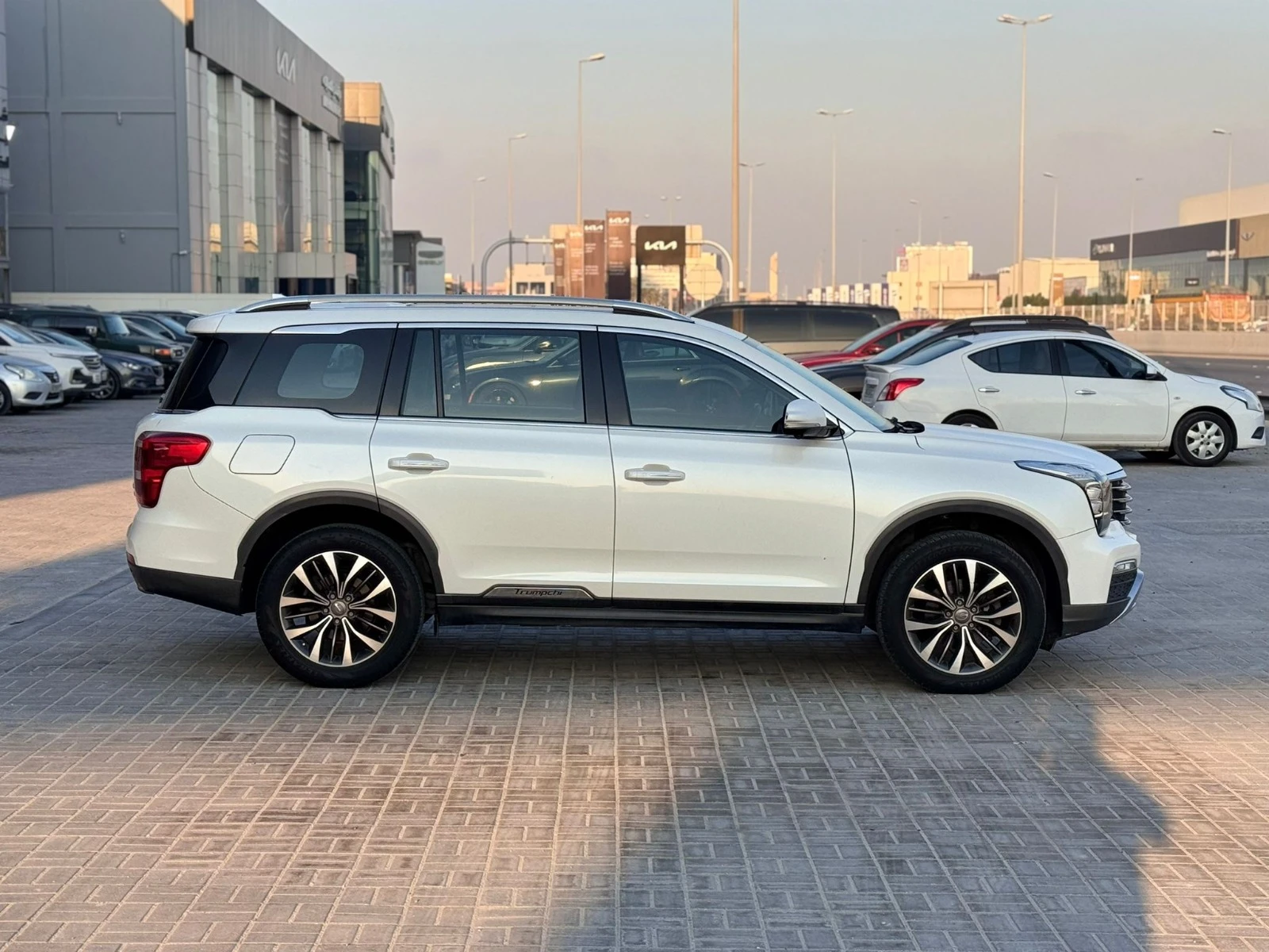 GAC GS8 2018 (White)