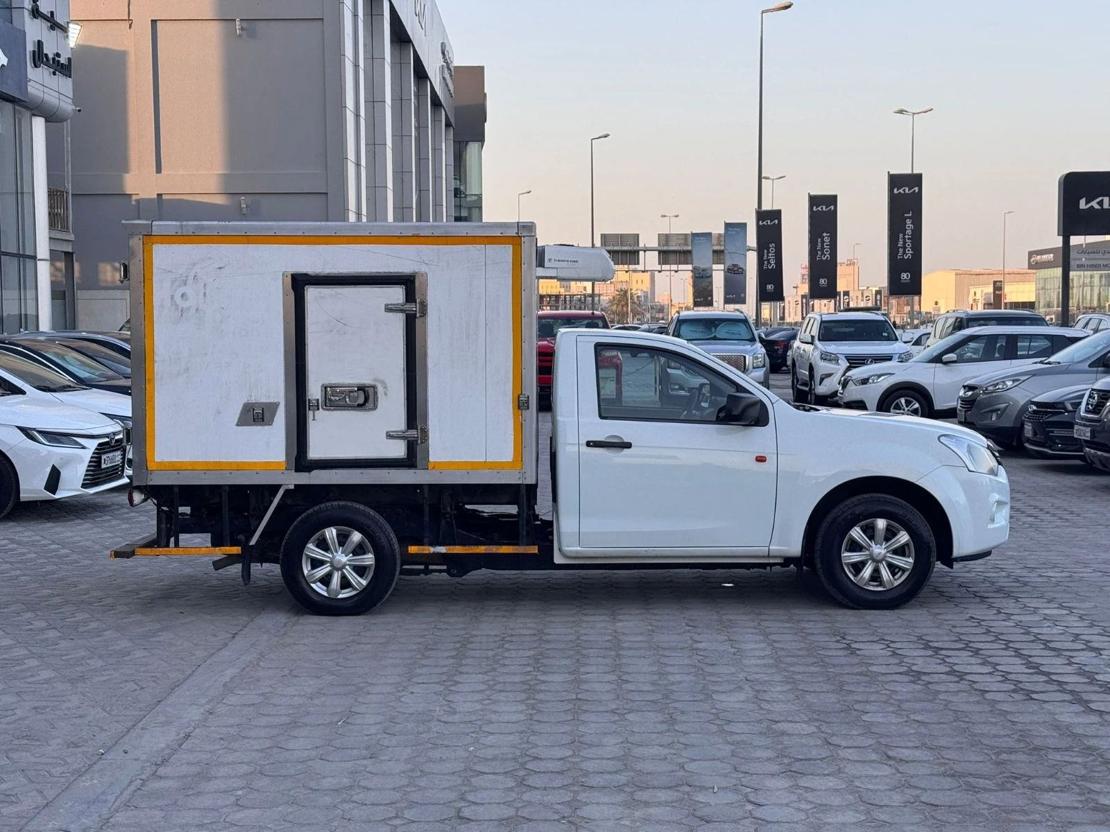 Isuzu D-Max 2021 (White)