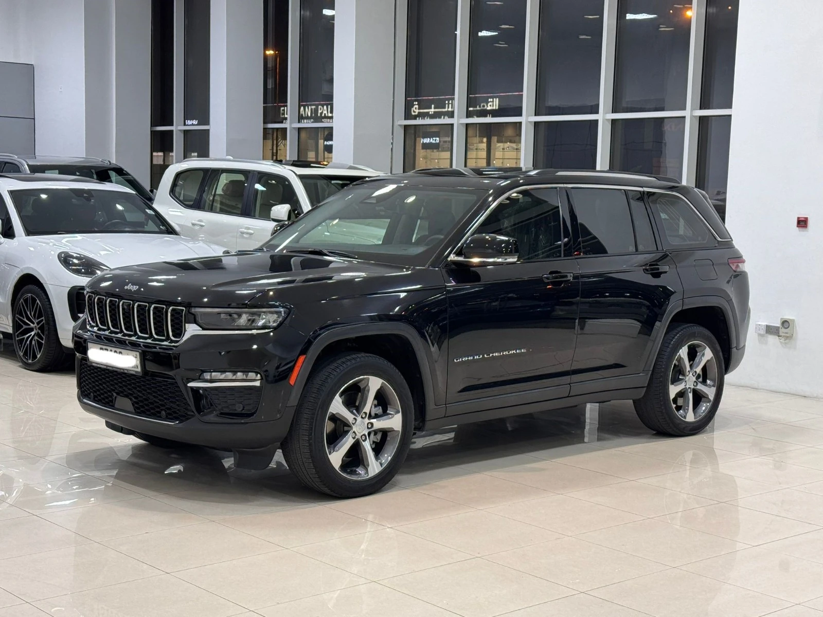 Jeep Grand Cherokee LTD 2023 (Black)
