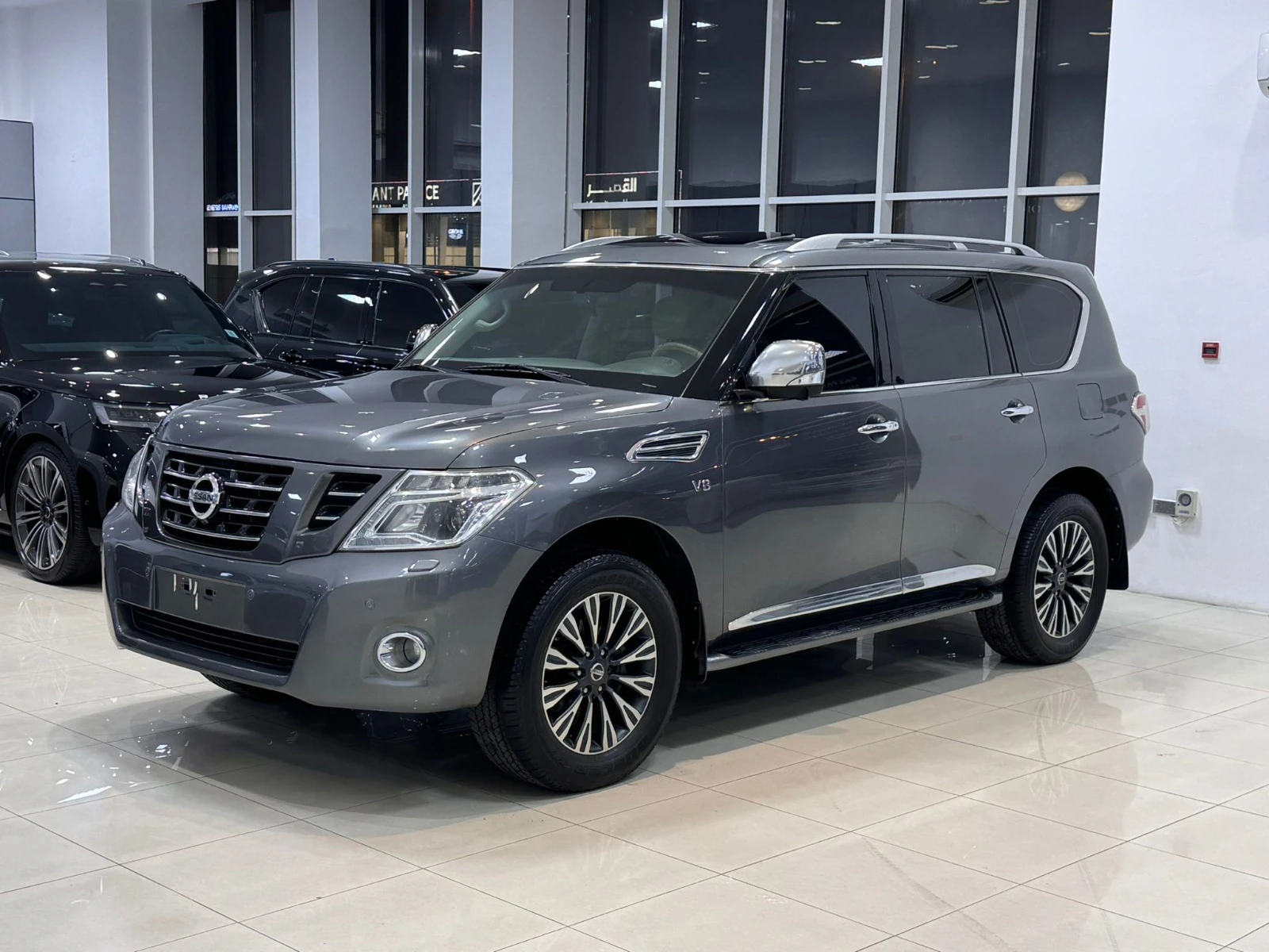 Nissan Patrol Platinum 2014 (Grey)
